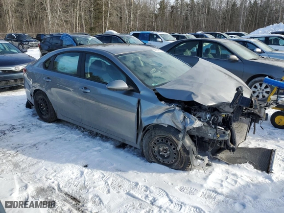 2021 Kia Forte LXS with VIN 3KPF24AD7ME356181, listed as a Copart auction lot 46639845 with 40,210 mi miles and Salvage Title. Bid and sale history available at carsss.com. Image 4.