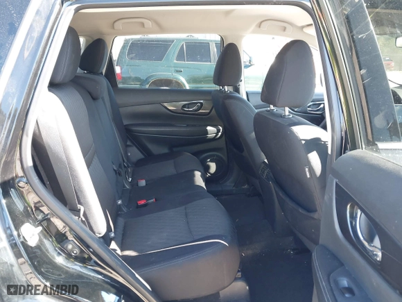 2017 Nissan Rogue SL with VIN 5N1AT2MT3HC878426, listed as a IAAI auction lot 41347573 with 186,126 mi miles. Bid and sale history available at carsss.com. Image 8.