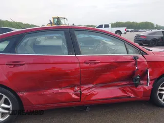 2013 Ford Fusion SE с VIN 3FA6P0H75DR131136, выставлен на аукционе IAAI как лот 42139576 с пробегом 128 756 миль миль и . История ставок и продаж доступна на DreamBid. Изображение 6.