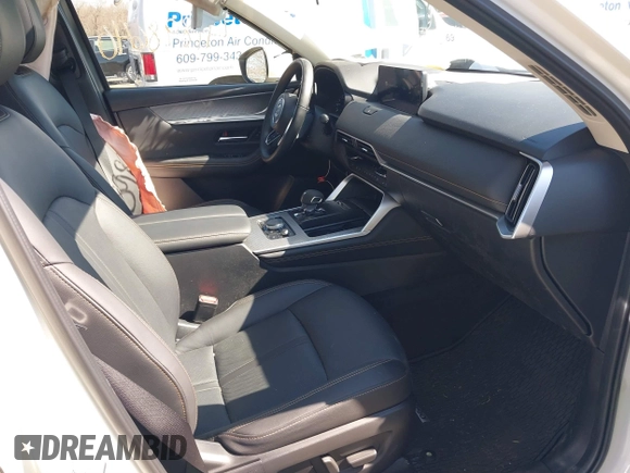 2024 Mazda CX-90 Preferred with VIN JM3KKBHD4R1175985, listed as a IAAI auction lot 41898640 with 7,359 mi miles and . Bid and sale history available at DreamBid. Image 5.