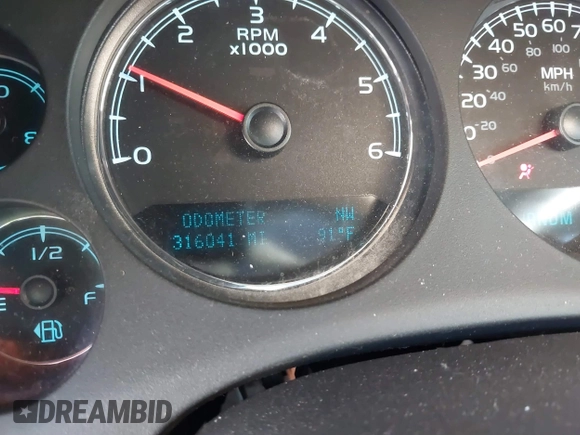 2012 Chevrolet Tahoe LS z VIN 1GNSCAE07CR222086, wystawiony jako IAAI lot #40565065 z przebiegiem 316 041 mil mil oraz . Historia ofert i sprzedaży dostępna na DreamBid. Obrazek 15.