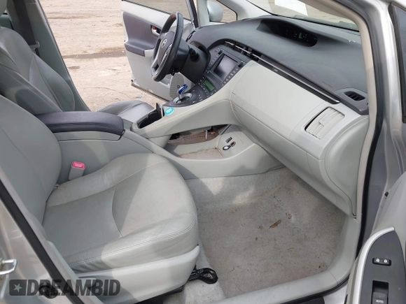 2011 Toyota Prius I with VIN JTDKN3DU4B0322894, listed as a IAAI auction lot 41806593 with 184,261 mi miles. Bid and sale history available at carsss.com. Image 5.