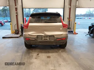 2023 Volvo XC40 Ultimate z VIN YV4ED3UM4P2052302, wystawiony jako IAAI lot #41350191 z przebiegiem 8 542 mil mil oraz . Historia ofert i sprzedaży dostępna na DreamBid. Obrazek 16.