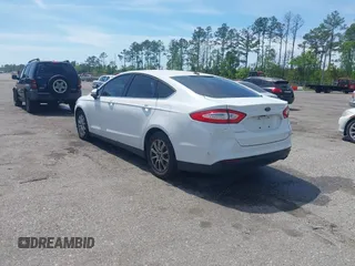 2016 Ford Fusion S with VIN 3FA6P0G79GR163447, listed as a IAAI auction lot 41879027 with 229,957 mi miles. Bid and sale history available at carsss.com. Image 3.