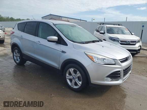 2013 Ford Escape SE z VIN 1FMCU0GXXDUA47275, wystawiony jako Copart lot #52241145 z przebiegiem 157 724 mil mil oraz Nie do naprawy • Non repairable. Historia ofert i sprzedaży dostępna na DreamBid. Obrazek 4.