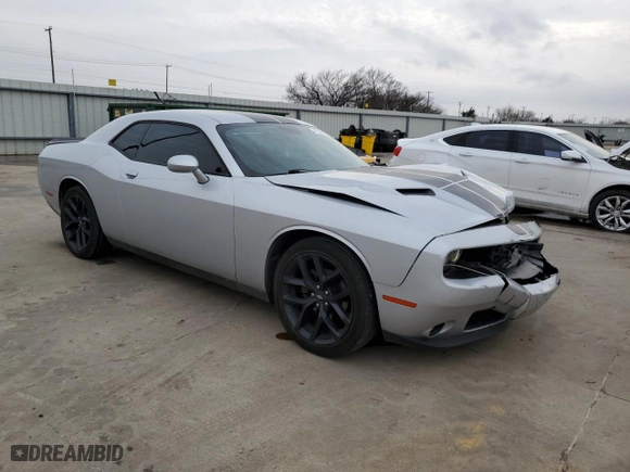 2020 Dodge Challenger SXT with VIN 2C3CDZAG7LH185203, listed as a Copart auction lot 47660205 with 116,201 mi miles and Salvage Title. Bid and sale history available at carsss.com. Image 4.