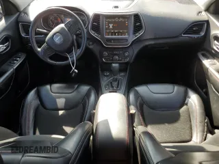 2019 Jeep Cherokee Trailhawk Elite with VIN 1C4PJMBX8KD107404, listed as a Copart auction lot 70588724 with 112,540 mi miles and Salvage Title. Bid and sale history available at carsss.com. Image 8.