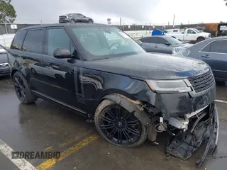 2025 Land Rover Range Rover SE with VIN SALKP9E90SA258525, listed as a IAAI auction lot 41782402 with 5,960 mi miles. Bid and sale history available at carsss.com. Image 1.