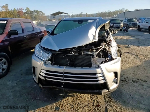 2019 Toyota Highlander SE with VIN 5TDKZRFH9KS332020, listed as a Copart auction lot 75504064 with 62,882 mi miles and Salvage Title. Bid and sale history available at carsss.com. Image 14.