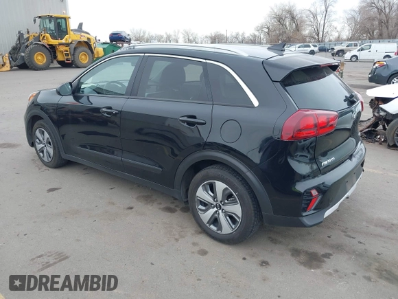 2020 Kia Niro LXS with VIN KNDCB3LC6L5369757, listed as a IAAI auction lot 41461384 with 143,926 mi miles. Bid and sale history available at carsss.com. Image 3.
