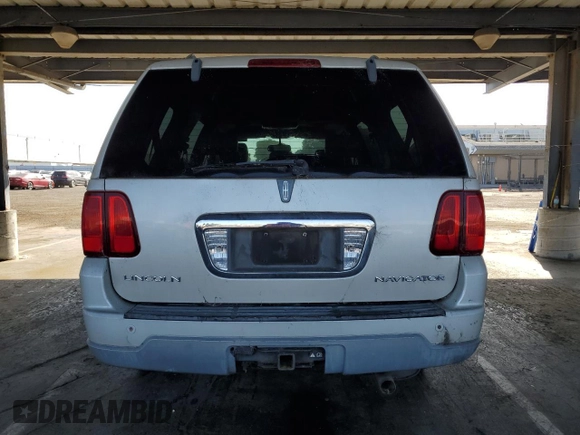 2004 Lincoln Navigator Luxury with VIN 5LMFU28R34LJ41588, listed as a Copart auction lot 59228125 with 200,699 mi miles and Clean title. Bid and sale history available at DreamBid. Image 6.