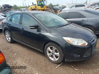 2013 Ford Focus SE z VIN 1FADP3F27DL183754, wystawiony jako IAAI lot #42677654 z przebiegiem 117 966 mil mil oraz . Historia ofert i sprzedaży dostępna na DreamBid. Obrazek 1.