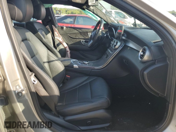 2020 Mercedes-Benz C 300 z VIN 55SWF8EB2LU329322, wystawiony jako Copart lot #60037785 z przebiegiem Nie podano mil oraz Czysty tytuł • Clean title. Historia ofert i sprzedaży dostępna na DreamBid. Obrazek 7.