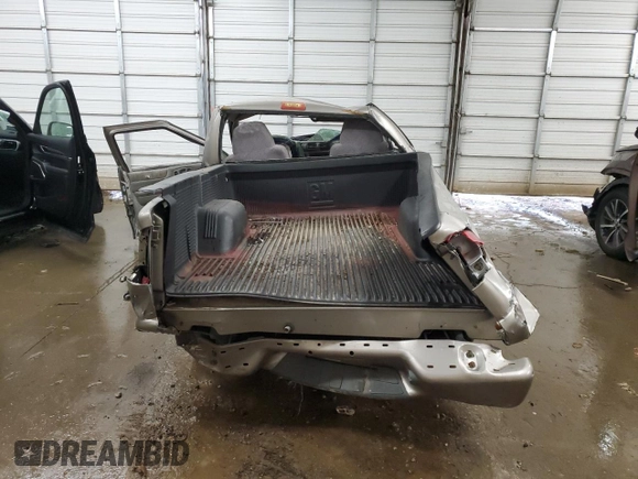1998 GMC Sonoma with VIN 1GTCS1441WK514799, listed as a Copart auction lot 76275224 with Not Provided miles and Non Repairable. Bid and sale history available at carsss.com. Image 6.