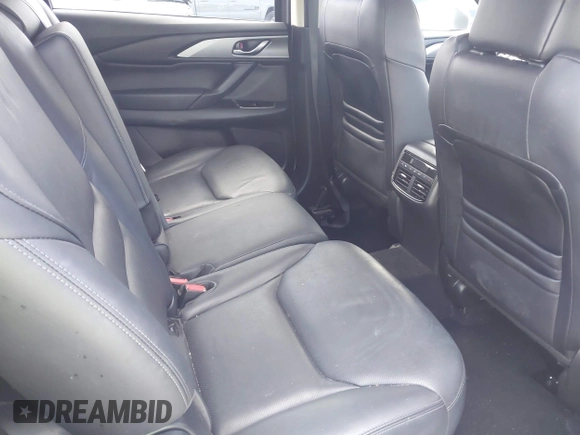 2022 Mazda CX-9 Touring z VIN JM3TCBCY7N0600787, wystawiony jako IAAI lot #42240512 z przebiegiem 27 927 mil mil oraz . Historia ofert i sprzedaży dostępna na DreamBid. Obrazek 8.