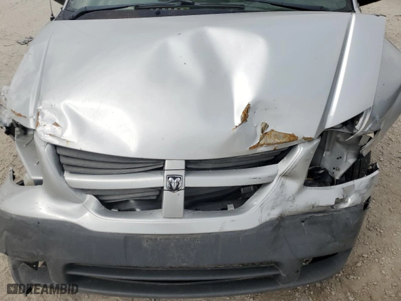 2005 Dodge Caravan SE with VIN 1D4GP25R65B127749, listed as a Copart auction lot 68099104 with 0 mi miles and Salvage Title. Bid and sale history available at carsss.com. Image 13.