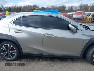 2019 Lexus UX 250h с VIN JTHU9JBH0K2002546, выставлен на аукционе IAAI как лот 41968823 с пробегом 77 014 миль миль и . История ставок и продаж доступна на DreamBid. Изображение 12.