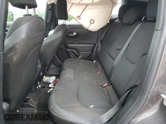 2018 Jeep Renegade Altitude with VIN ZACCJBBB6JPH79033, listed as a Copart auction lot 61898995 with 111,500 mi miles and Salvage title. Bid and sale history available at DreamBid. Image 11.