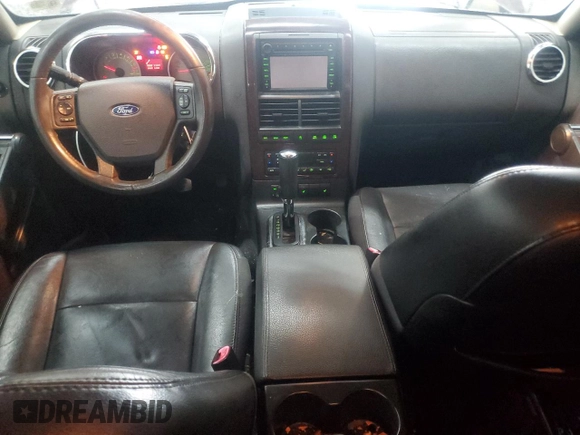 2006 Ford Explorer Limited z VIN 1FMEU75E06UB45849, wystawiony jako Copart lot #58576235 z przebiegiem 134 492 mil mil oraz Szkoda całkowita • Salvage title. Historia ofert i sprzedaży dostępna na DreamBid. Obrazek 8.