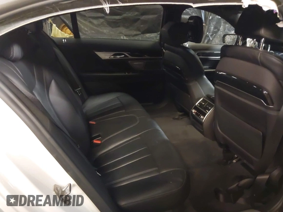 2019 BMW 7 Series 740i xDrive with VIN WBA7E4C59KGV70391, listed as a IAAI auction lot 41531991 with 70,017 mi miles and . Bid and sale history available at carsss.com. Image 8.
