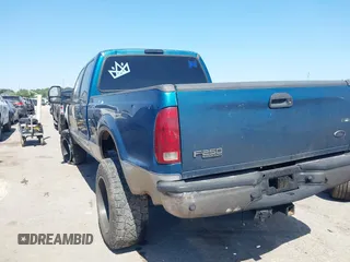 2002 Ford F-250 XL с VIN 1FTNW21FX2ED61521, выставлен на аукционе IAAI как лот 42238542 с пробегом Не указан миль и . История ставок и продаж доступна на DreamBid. Изображение 3.