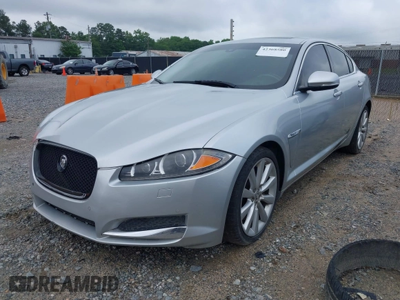 2012 Jaguar XF z VIN SAJWA0FB6CLS28170, wystawiony jako IAAI lot #42368580 z przebiegiem Nie podano mil oraz . Historia ofert i sprzedaży dostępna na DreamBid. Obrazek 2.