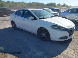 2013 Dodge Dart SXT z VIN 1C3CDFBH3DD153918, wystawiony jako IAAI lot #42328266 z przebiegiem 166 037 mil mil oraz . Historia ofert i sprzedaży dostępna na DreamBid. Obrazek 1.