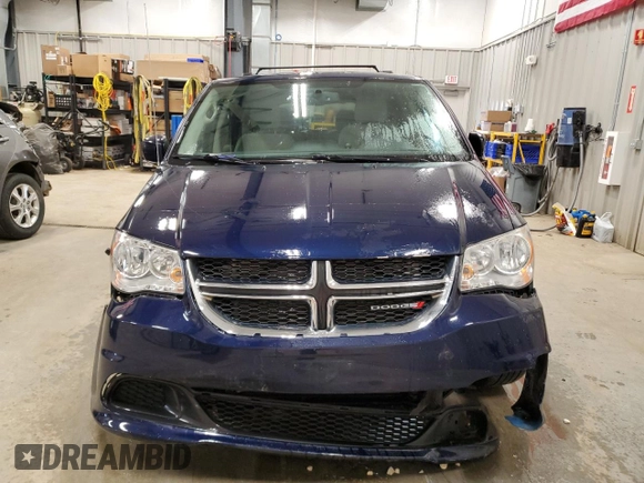 2014 Dodge Grand Caravan SXT z VIN 2C4RDGCG7ER274497, wystawiony jako Copart lot #49851495 z przebiegiem 130 309 mil mil oraz Czysty tytuł • Clean title. Historia ofert i sprzedaży dostępna na DreamBid. Obrazek 5.