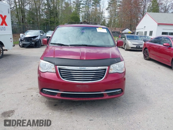2015 Chrysler Town & Country Touring with VIN 2C4RC1BG6FR513993, listed as a IAAI auction lot 42189211 with 175,538 mi miles. Bid and sale history available at carsss.com. Image 12.