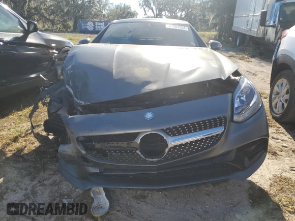 2017 Mercedes-Benz SLC 300 z VIN WDDPK3JA3HF138003, wystawiony jako Copart lot #81404554 z przebiegiem 23 339 mil mil oraz Nie do naprawy • Non repairable. Historia ofert i sprzedaży dostępna na DreamBid. Obrazek 5.