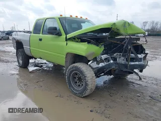 1997 Dodge 2500 with VIN 3B7KF23Z2VM513042, listed as a IAAI auction lot 41662680 with 200,001 mi miles and . Bid and sale history available at DreamBid. Image 1.
