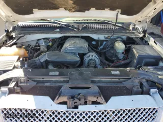 2005 Chevrolet Silverado 1500 Z71 with VIN 2GCEK13T751400449, listed as a Copart auction lot 50268885 with 209,828 mi miles and Salvage Title. Bid and sale history available at carsss.com. Image 12.