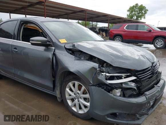 2013 Volkswagen Jetta SE with VIN 3VWDX7AJ1DM443139, listed as a IAAI auction lot 42471738 with 77,578 mi miles and . Bid and sale history available at DreamBid. Image 6.