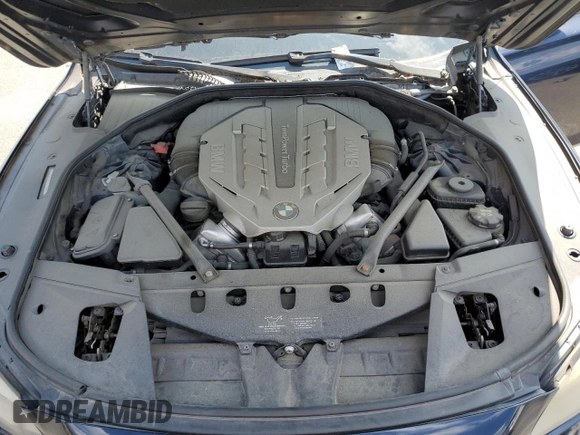 2011 BMW 7 Series 750Li with VIN WBAKB8C55BCY65571, listed as a Copart auction lot 70899514 with 118,325 mi miles and Non Repairable. Bid and sale history available at DreamBid. Image 11.