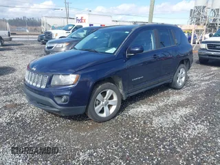 2016 Jeep Compass Latitude with VIN 1C4NJCEA9GD648025, listed as a IAAI auction lot 41558791 with 122,273 mi miles. Bid and sale history available at carsss.com. Image 2.