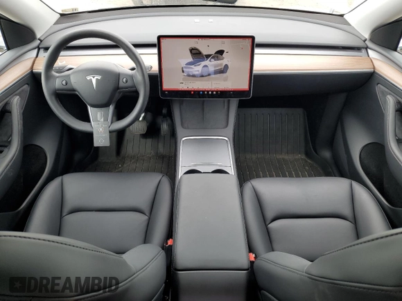 2025 Tesla Model Y Long Range with VIN 7SAYGDED5SF241318, listed as a Copart auction lot 51614245 with 3,682 mi miles and Salvage Title. Bid and sale history available at DreamBid. Image 8.