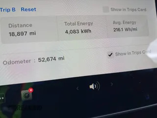 2021 Tesla Model 3 Standard Range Plus z VIN 5YJ3E1EA9MF020860, wystawiony jako IAAI lot #42246074 z przebiegiem 52 674 mil mil oraz . Historia ofert i sprzedaży dostępna na DreamBid. Obrazek 15.