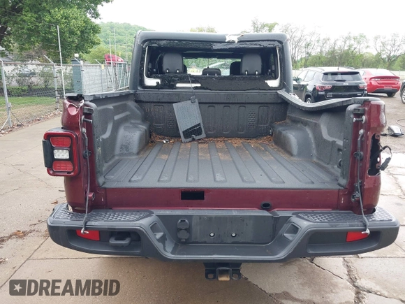 2021 Jeep Gladiator Overland with VIN 1C6HJTFGXML555622, listed as a IAAI auction lot 42237686 with 62,358 mi miles and . Bid and sale history available at DreamBid. Image 16.