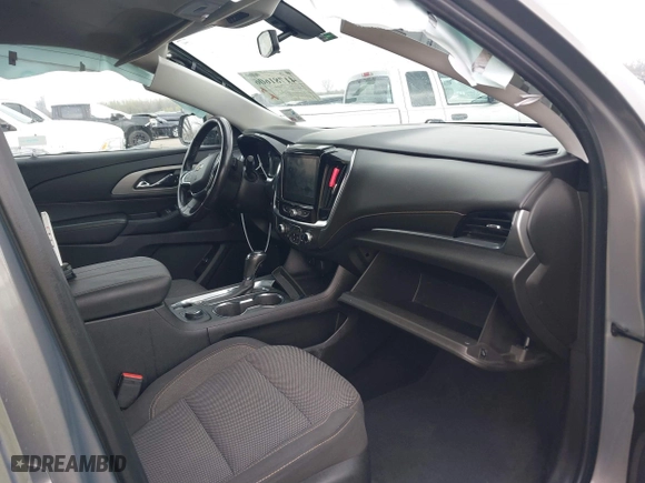 2018 Chevrolet Traverse LT Cloth with VIN 1GNERGKW9JJ242827, listed as a IAAI auction lot 41781606 with 125,113 mi miles. Bid and sale history available at carsss.com. Image 5.