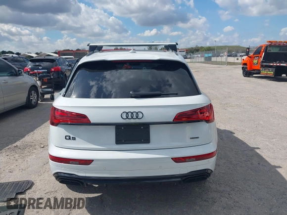 2024 Audi Q5 S line Premium Plus with VIN WA1EAAFY8R2134448, listed as a IAAI auction lot 41547957 with 3,964 mi miles. Bid and sale history available at carsss.com. Image 15.