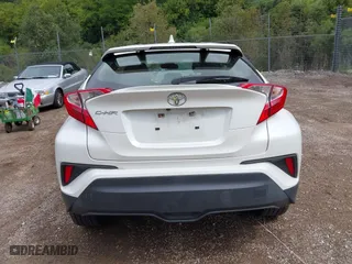 2019 Toyota C-HR XLE with VIN JTNKHMBX4K1017377, listed as a IAAI auction lot 40049656 with 71,308 mi miles. Bid and sale history available at carsss.com. Image 16.
