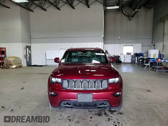 2018 Jeep Grand Cherokee Upland with VIN 1C4RJFAG0JC305467, listed as a Copart auction lot 49789965 with 104,761 mi miles and Salvage title. Bid and sale history available at DreamBid. Image 11.