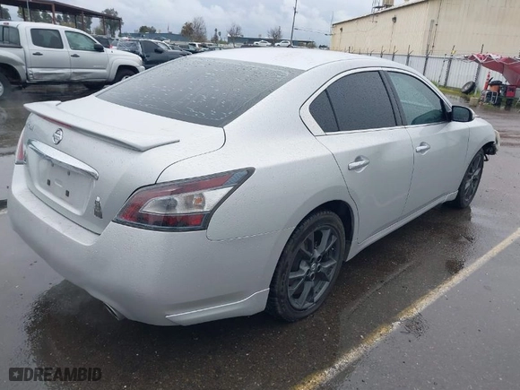 2014 Nissan Maxima 3.5 SV with VIN 1N4AA5AP2EC906642, listed as a IAAI auction lot 41759581 with 156,384 mi miles. Bid and sale history available at carsss.com. Image 4.