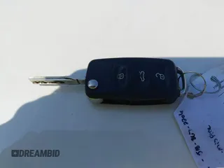 2015 Volkswagen Passat Limited Edition Edition с VIN 1VWAT7A33FC095039, выставлен на аукционе IAAI как лот 42567673 с пробегом 112 922 миль миль и . История ставок и продаж доступна на DreamBid. Изображение 11.
