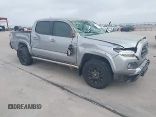 2017 Toyota Tacoma SR5 z VIN 5TFAZ5CN8HX041218, wystawiony jako IAAI lot #41962744 z przebiegiem 75 399 mil mil oraz . Historia ofert i sprzedaży dostępna na DreamBid. Obrazek 1.