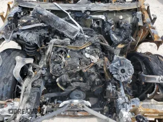 2021 BMW X5 xDrive40i z VIN 5UXCR6C03M9G92680, wystawiony jako Copart lot #62101575 z przebiegiem Nie podano mil oraz Nie do naprawy • Non repairable. Historia ofert i sprzedaży dostępna na DreamBid. Obrazek 12.