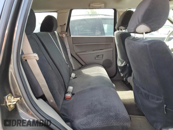 2005 Jeep Grand Cherokee Laredo с VIN 1J4GR48K25C661336, выставлен на аукционе Copart как лот 60630955 с пробегом 54 632 миль миль и Списание • Salvage title. История ставок и продаж доступна на DreamBid. Изображение 11.