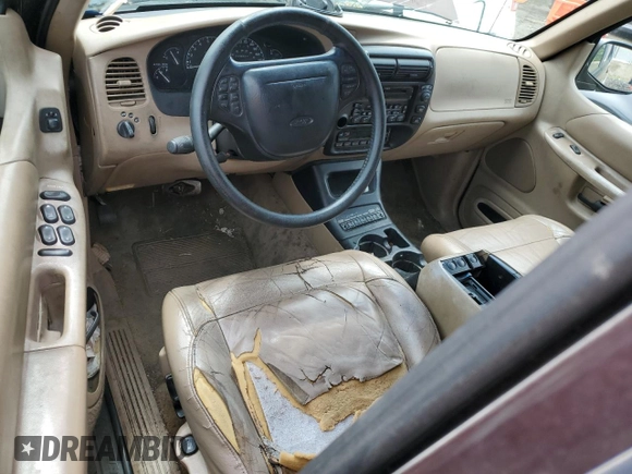 1999 Ford Explorer XLT z VIN 1FMDU35P3XZA13775, wystawiony jako Copart lot #60791845 z przebiegiem 270 437 mil mil oraz Szkoda całkowita • Salvage title. Historia ofert i sprzedaży dostępna na DreamBid. Obrazek 8.