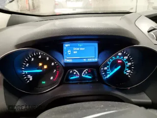 2014 Ford Escape SE z VIN 1FMCU9G93EUB02611, wystawiony jako Copart lot #58448235 z przebiegiem 206 735 mil mil oraz Czysty tytuł • Clean title. Historia ofert i sprzedaży dostępna na DreamBid. Obrazek 9.