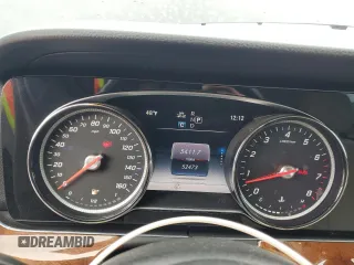 2019 Mercedes-Benz E 300 с VIN WDDZF4KB6KA648909, выставлен на аукционе Copart как лот 49472015 с пробегом 52 473 миль миль и Списание • Salvage title. История ставок и продаж доступна на DreamBid. Изображение 9.